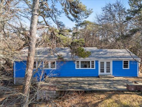 365 Phinneys Lane Barnstable MA 02632