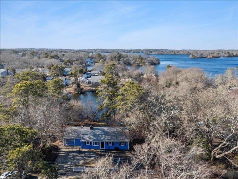 365 Phinneys Lane Barnstable MA 02632