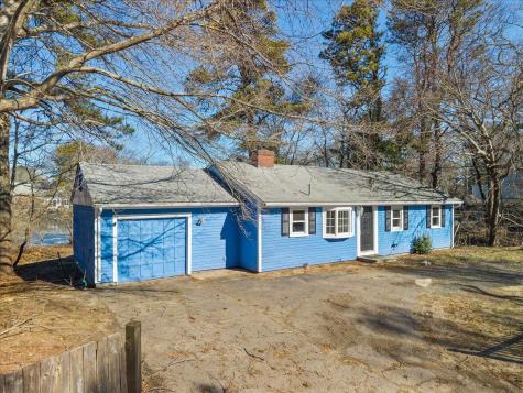 365 Phinneys Lane Barnstable MA 02632