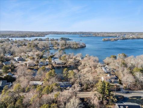 365 Phinneys Lane Barnstable MA 02632