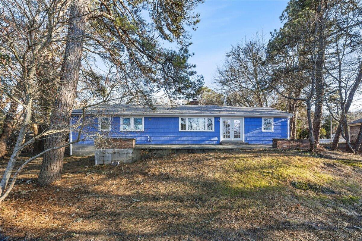 365 Phinneys Lane Barnstable MA 02632