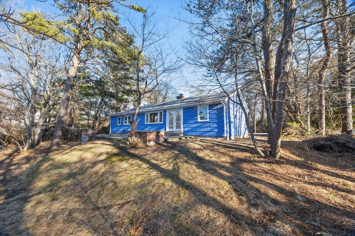 365 Phinneys Lane Barnstable MA 02632