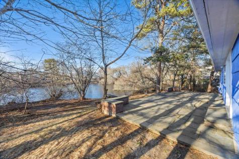 365 Phinneys Lane Barnstable MA 02632