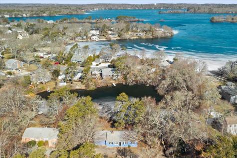 365 Phinneys Lane Barnstable MA 02632