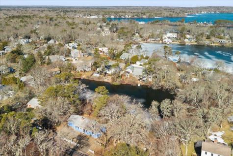 365 Phinneys Lane Barnstable MA 02632
