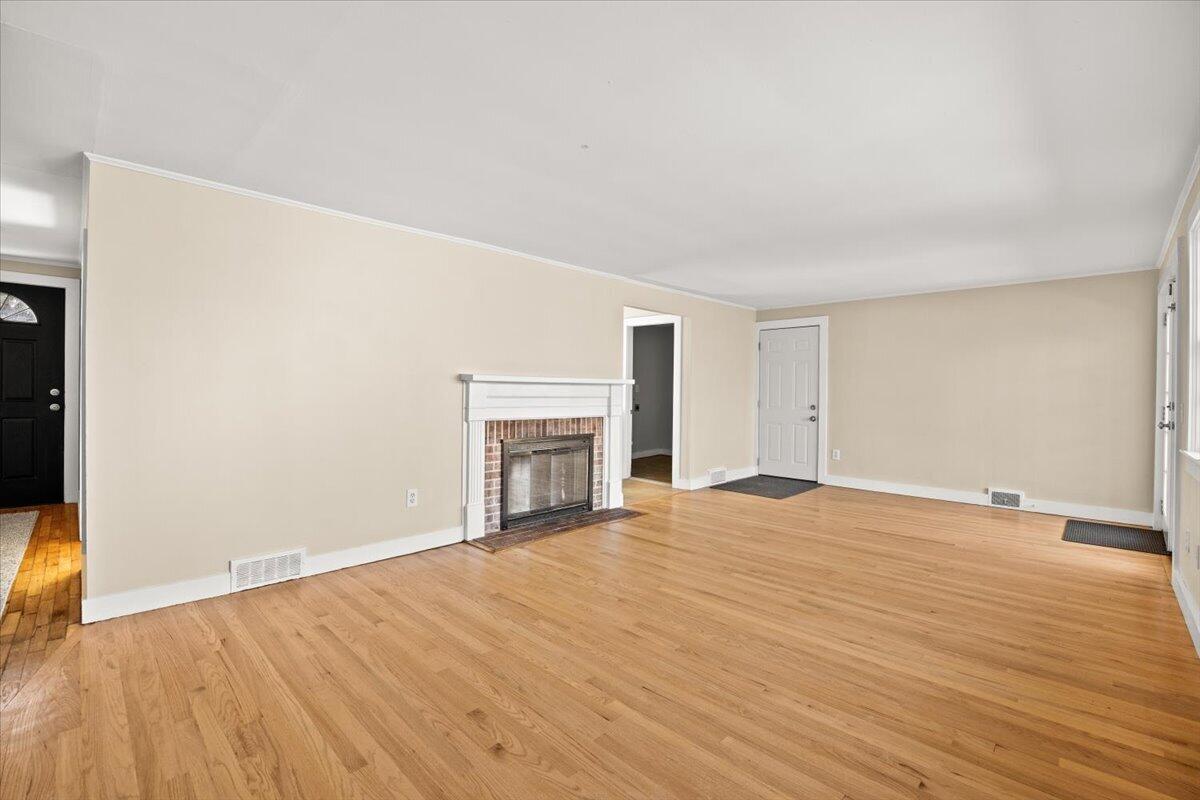 365 Phinneys Lane Barnstable MA 02632