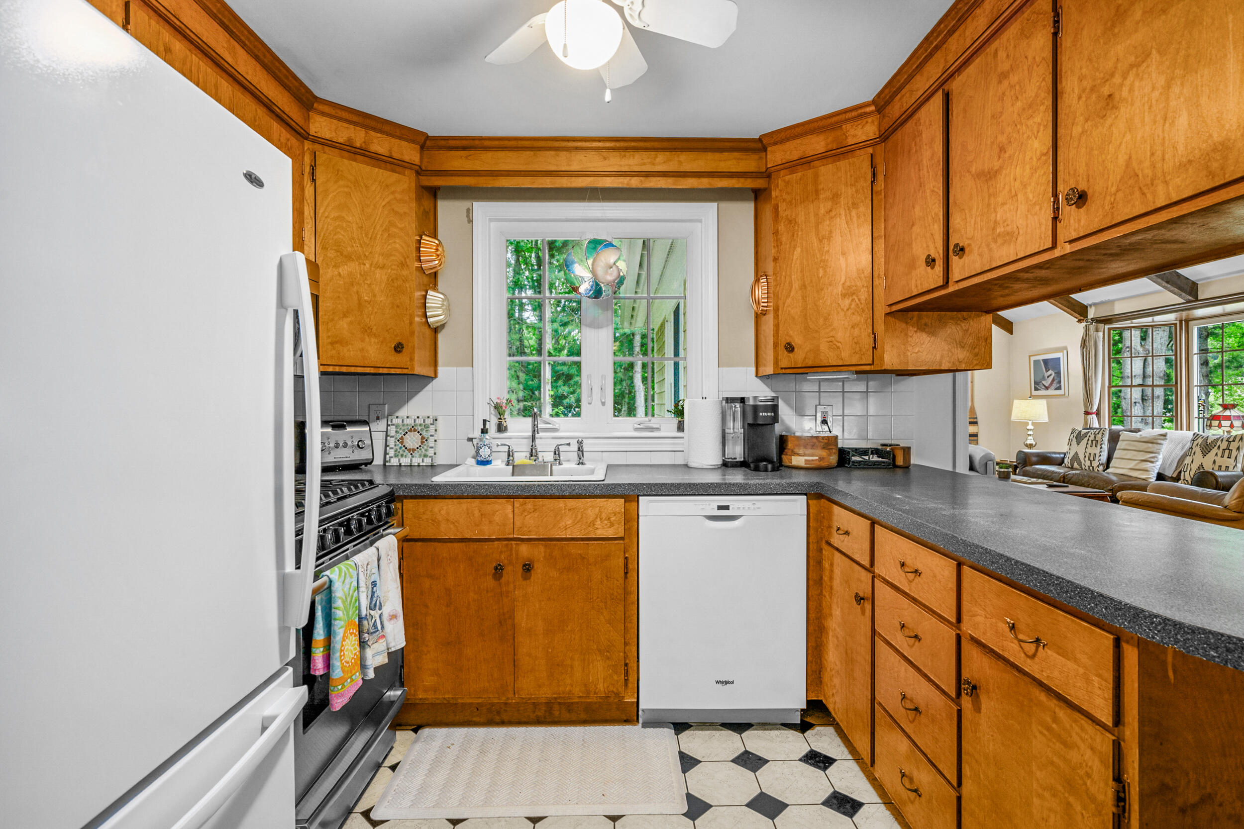 5 Hinckley Circle Osterville MA 02655