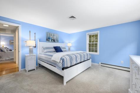 5 Hinckley Circle MA 02655