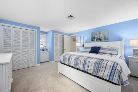 5 Hinckley Circle MA 02655