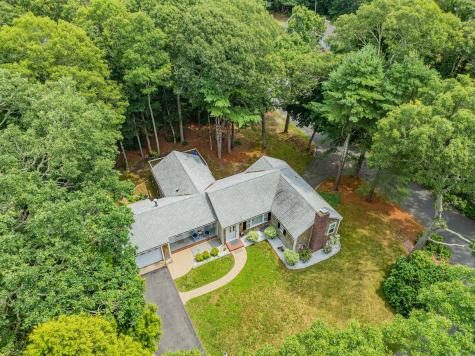 5 Hinckley Circle Osterville MA 02655