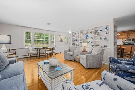 5 Hinckley Circle MA 02655