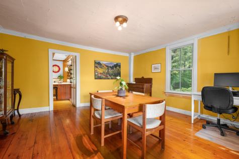 24 Grove Street Sandwich MA 02563