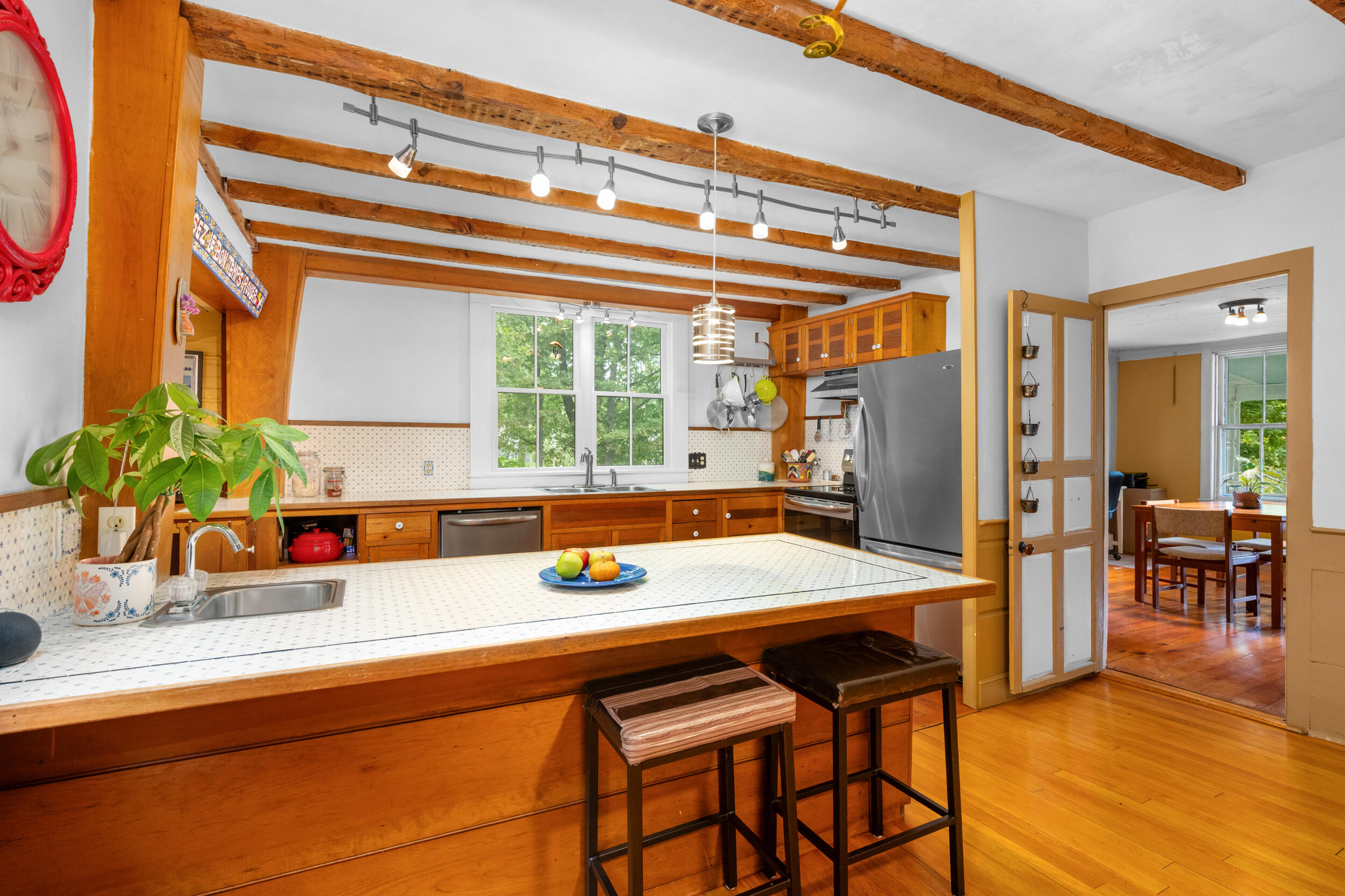 24 Grove Street Sandwich MA 02563