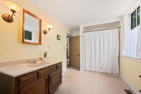 24 Grove Street Sandwich MA 02563