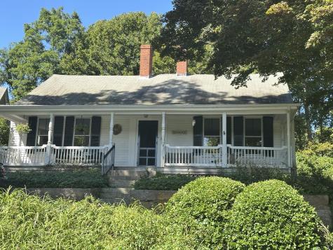 24 Grove Street Sandwich MA 02563