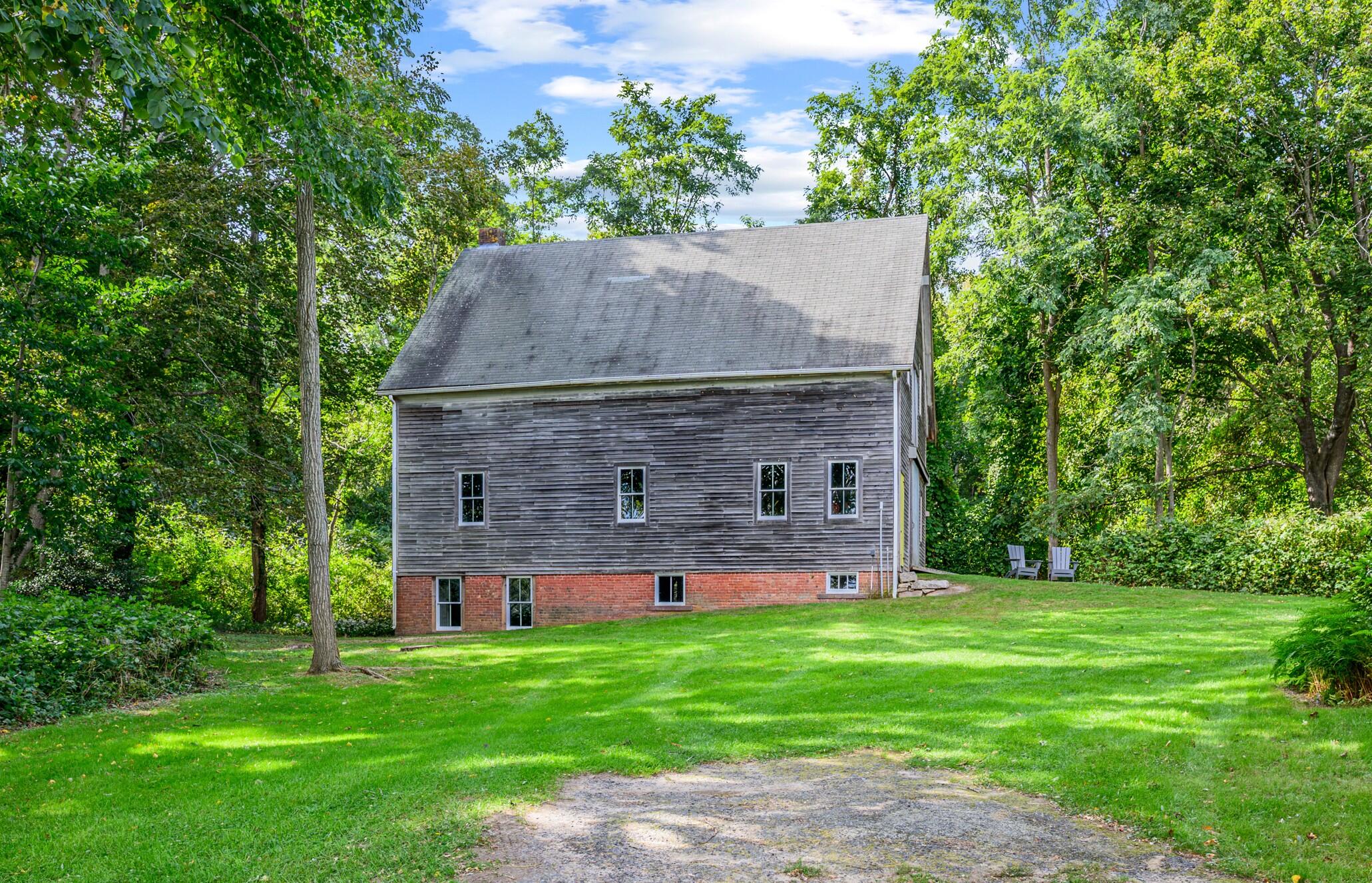 24 Grove Street Sandwich MA 02563