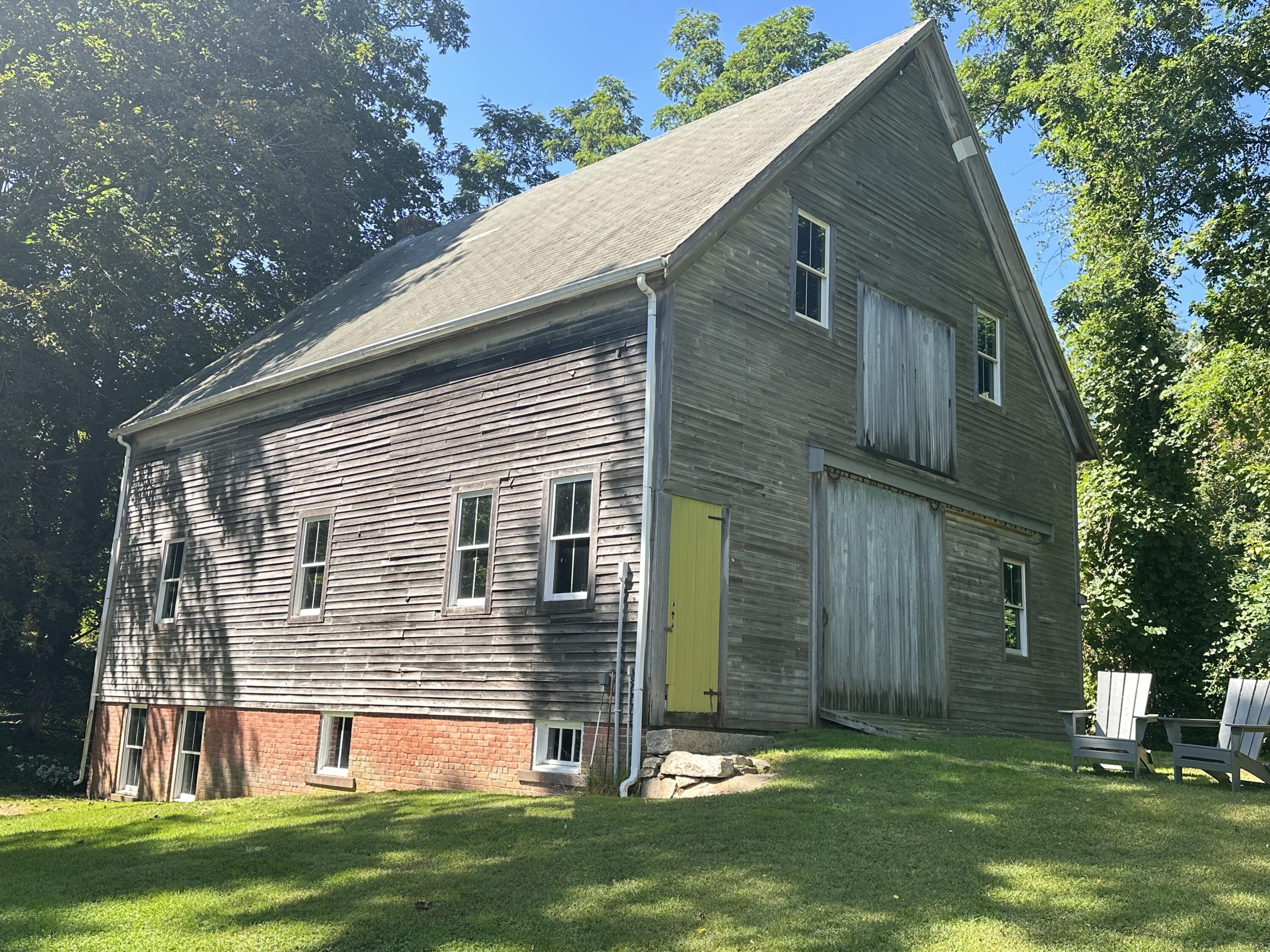 24 Grove Street Sandwich MA 02563