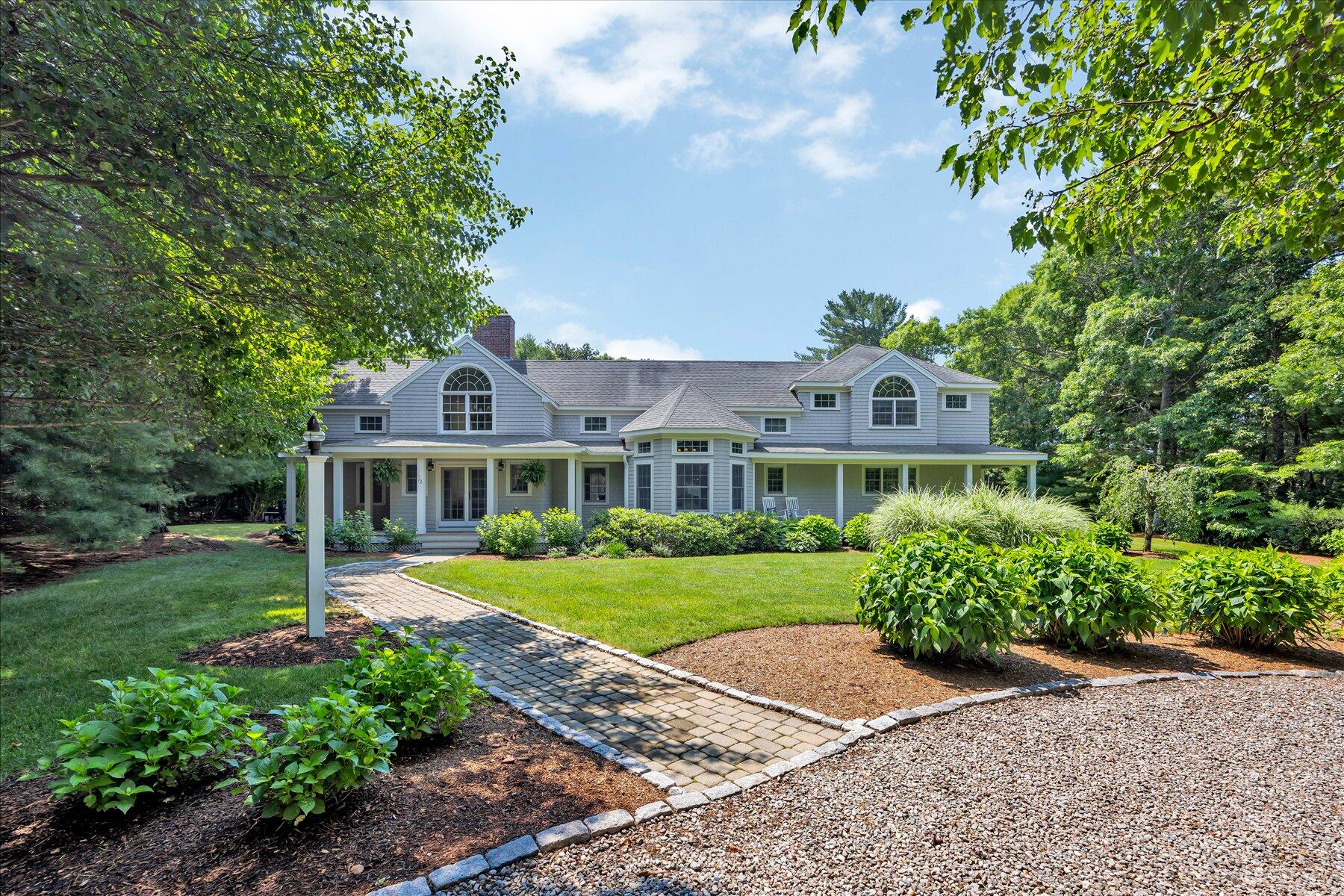 72 Highwood Way Mashpee MA 02649