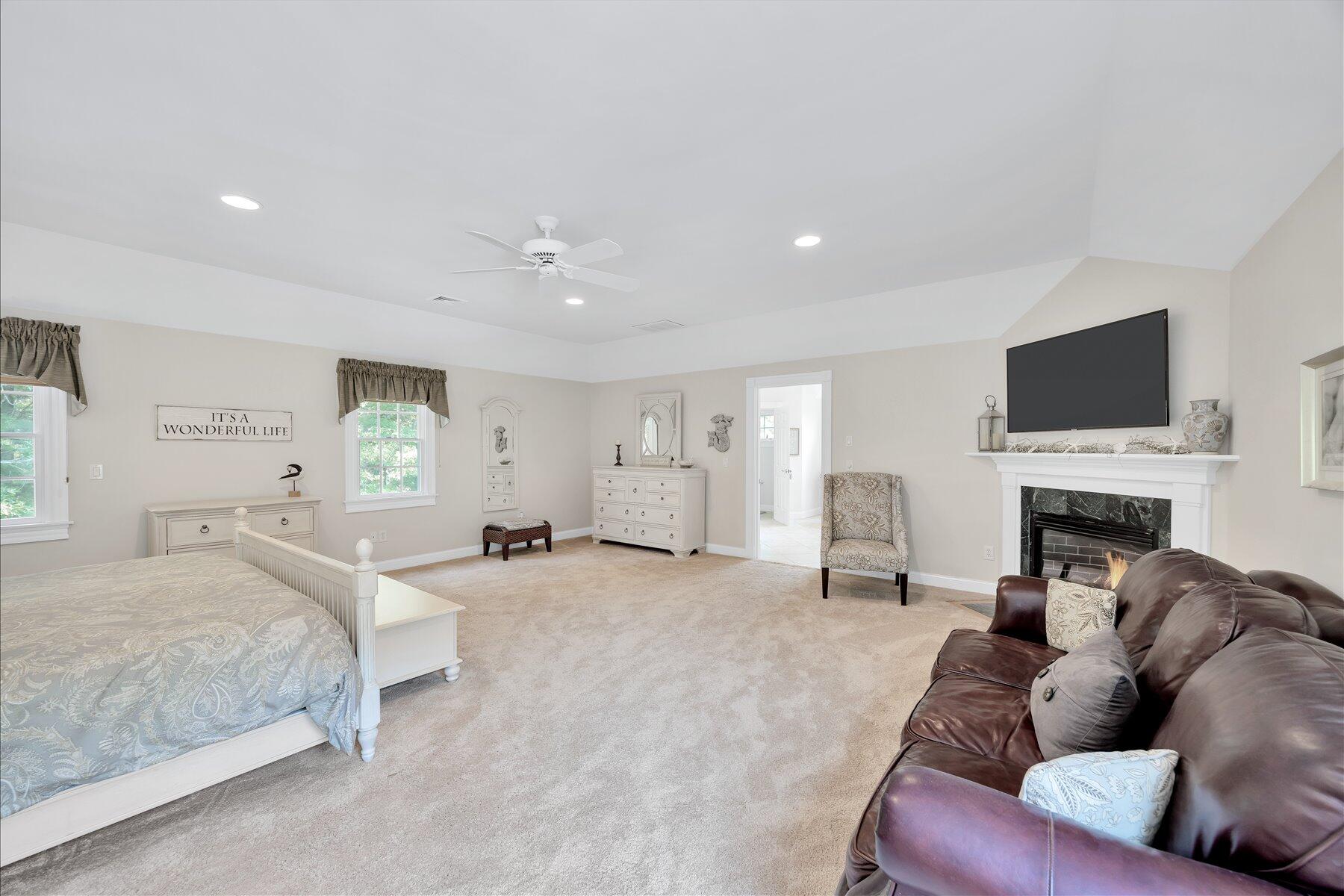 72 Highwood Way Mashpee MA 02649