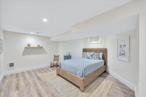 72 Highwood Way Mashpee MA 02649