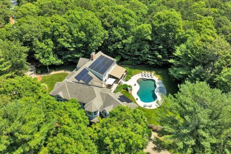 72 Highwood Way Mashpee MA 02649