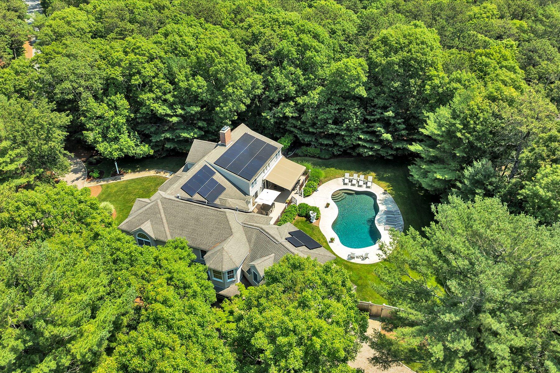 72 Highwood Way Mashpee MA 02649