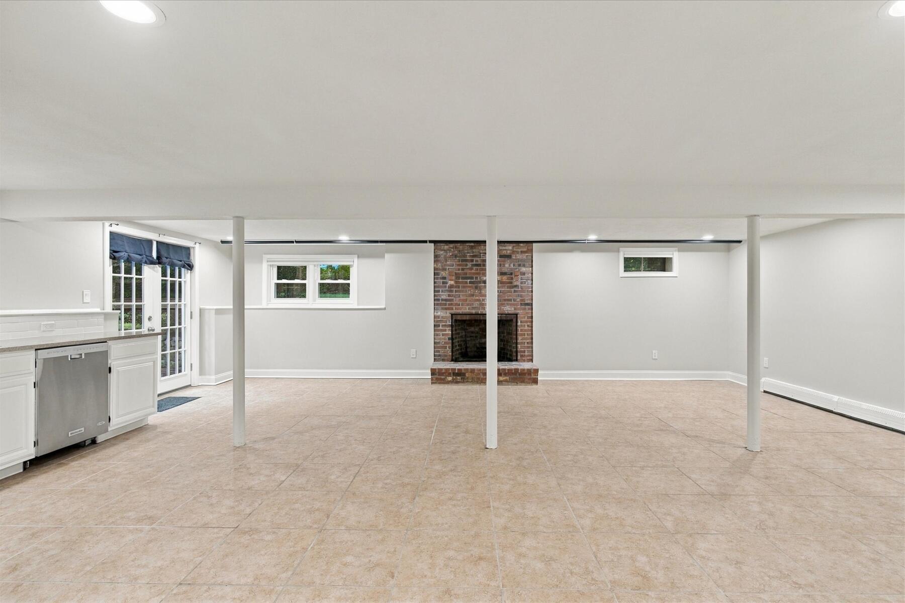 26 Spinnaker Street Sandwich MA 02563