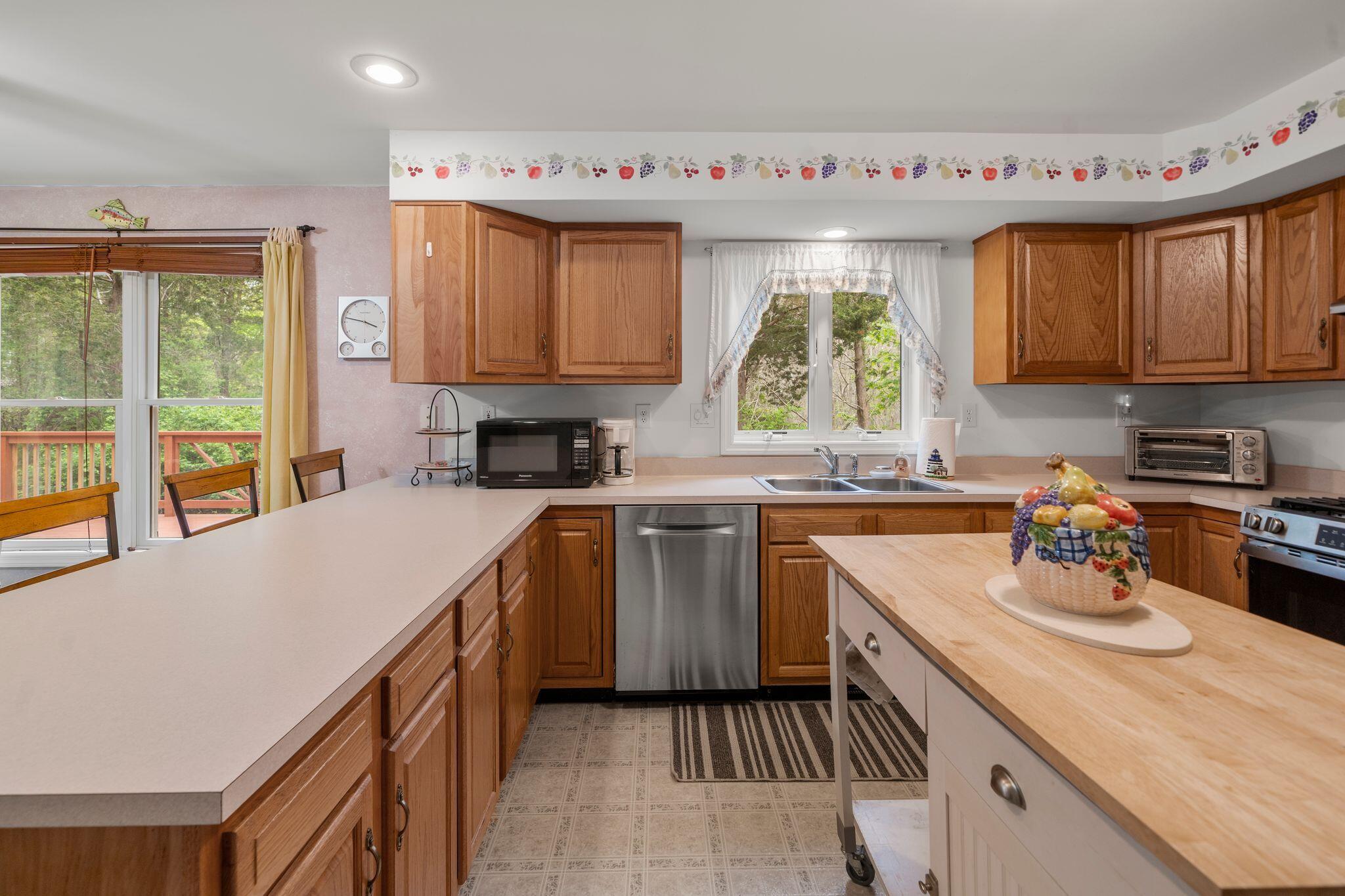 12 Settlers Eastham MA 02642
