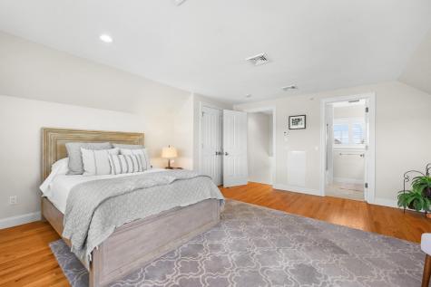 129 Shore Drive Mashpee MA 02649
