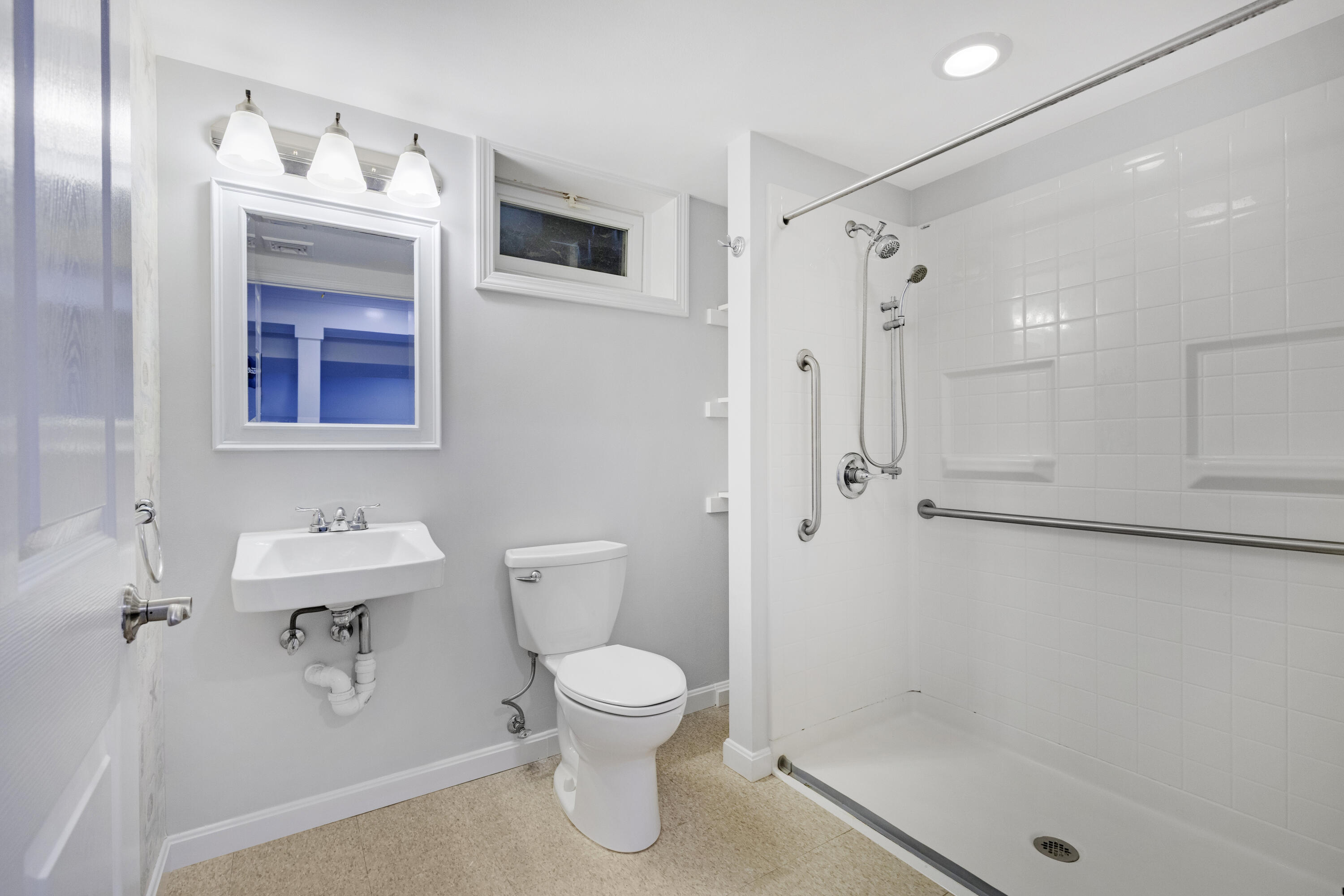 17 Kings Way Orleans MA 02653