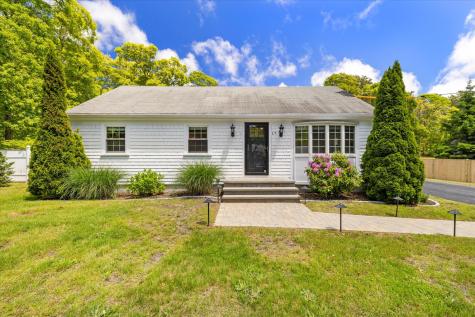 17 Kings Way Orleans MA 02653