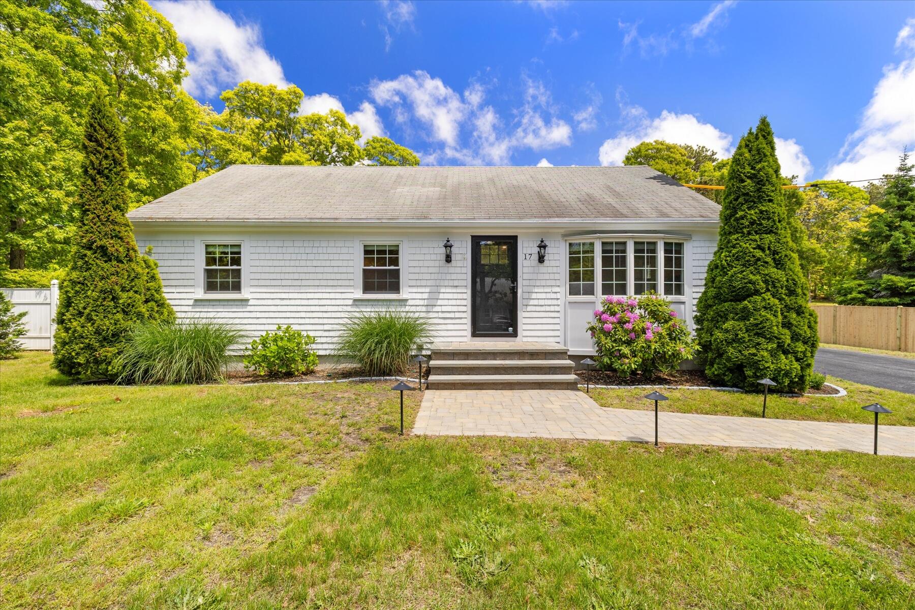 17 Kings Way Orleans MA 02653