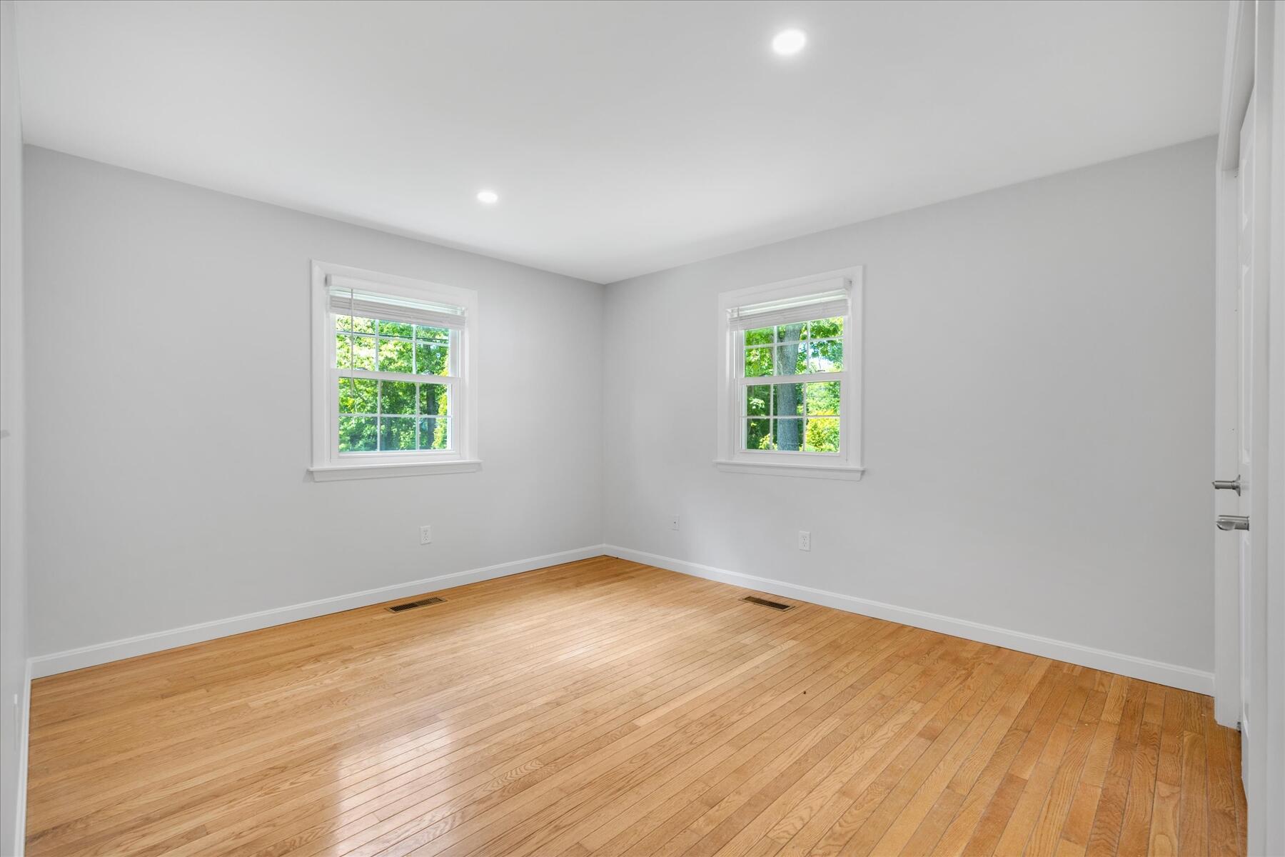 17 Kings Way Orleans MA 02653