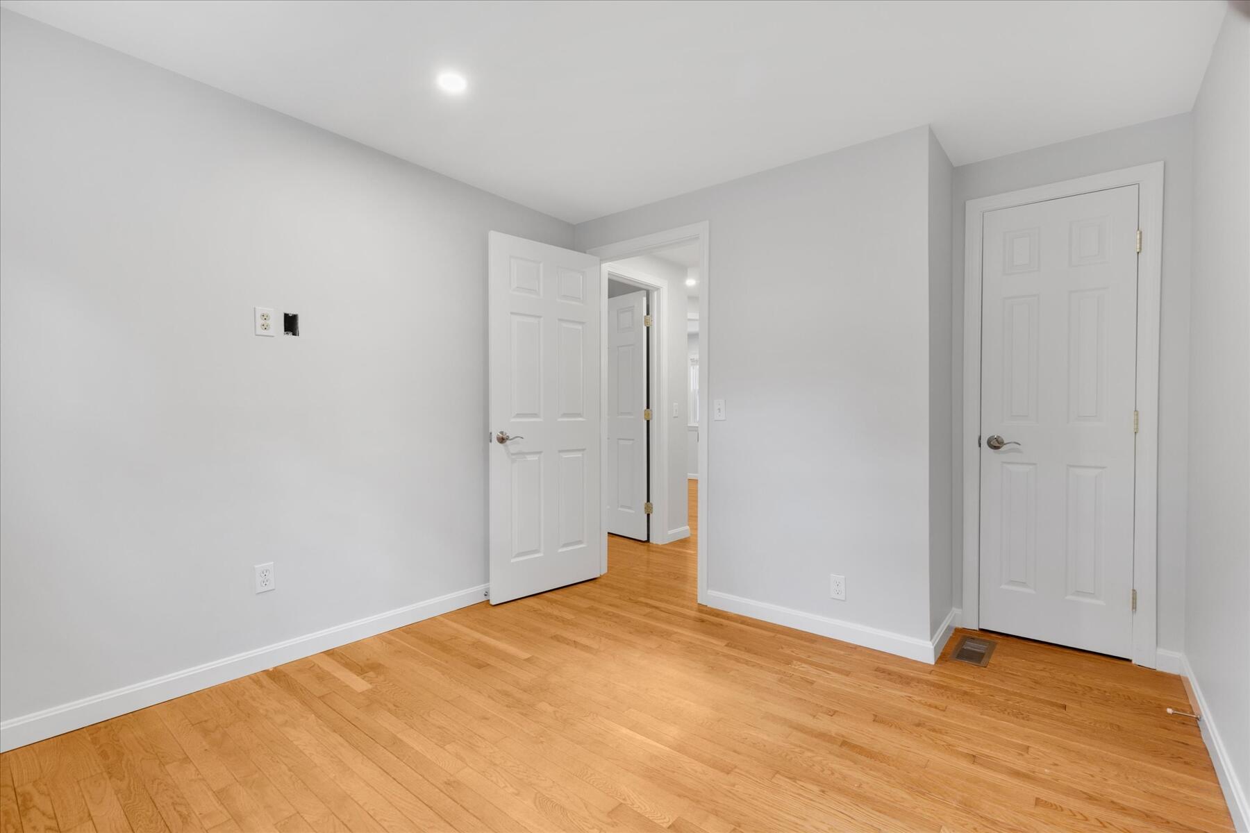 17 Kings Way Orleans MA 02653