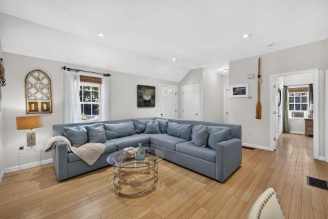 68 Horseshoe Bend Way Mashpee MA 02649