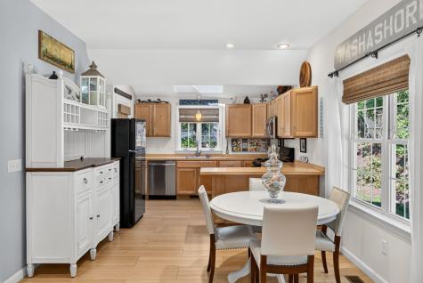 68 Horseshoe Bend Way Mashpee MA 02649