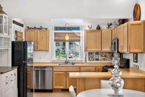 68 Horseshoe Bend Way Mashpee MA 02649