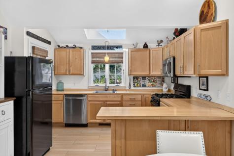 68 Horseshoe Bend Way Mashpee MA 02649