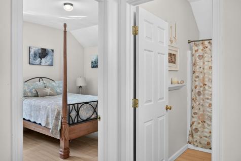 68 Horseshoe Bend Way Mashpee MA 02649