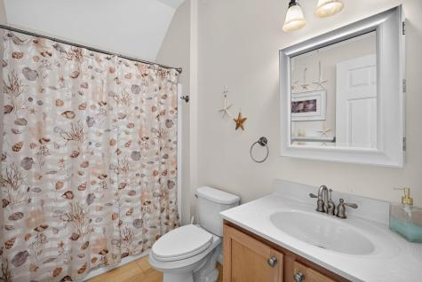 68 Horseshoe Bend Way Mashpee MA 02649