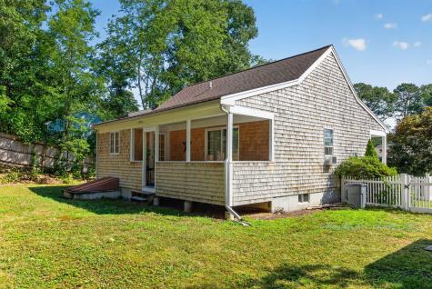 68 Horseshoe Bend Way Mashpee MA 02649