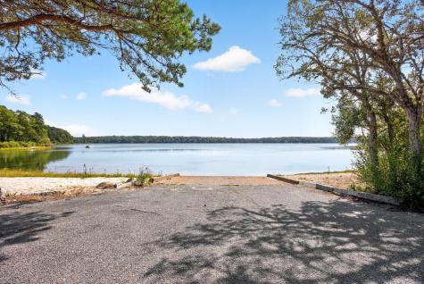 68 Horseshoe Bend Way Mashpee MA 02649