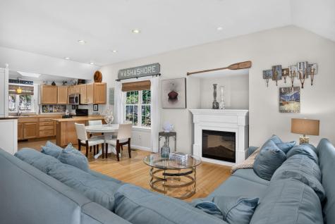 68 Horseshoe Bend Way Mashpee MA 02649