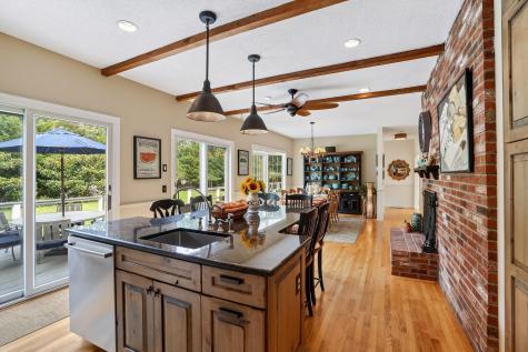 16 Old Dunham's Corner Way Edgartown MA 02539