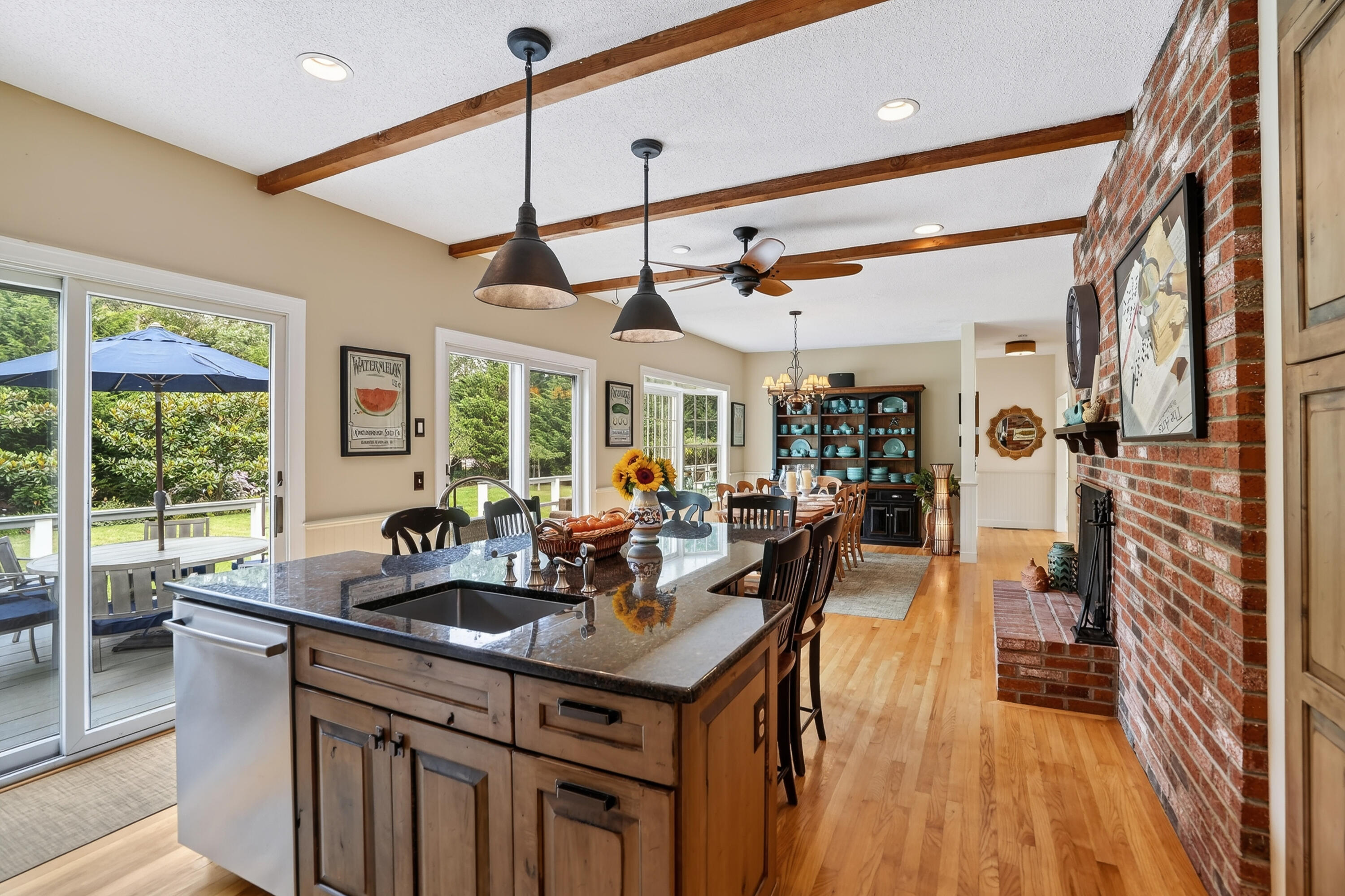 16 Old Dunham's Corner Way Edgartown MA 02539