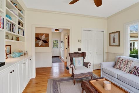 16 Old Dunham's Corner Way Edgartown MA 02539