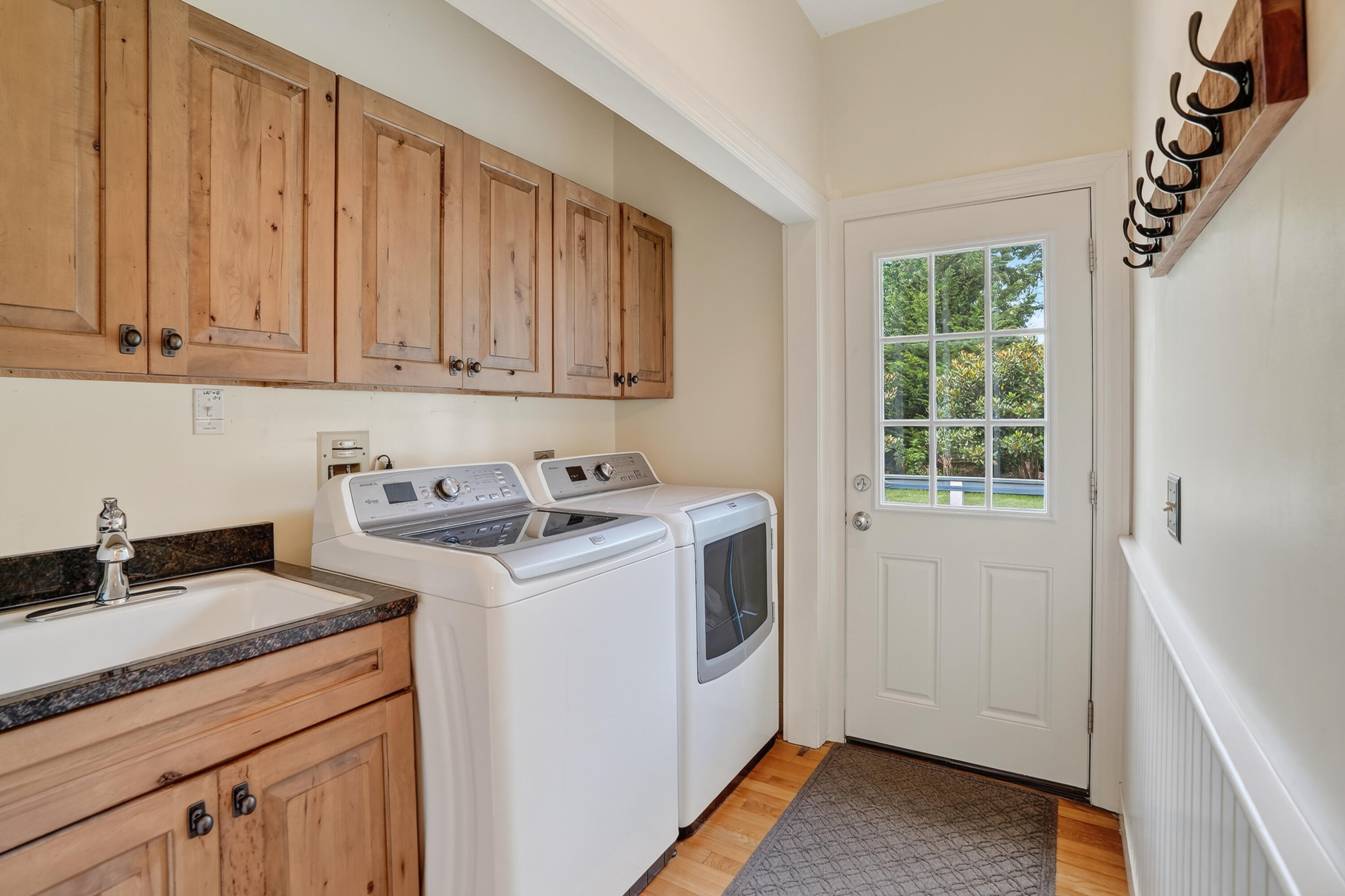 16 Old Dunham's Corner Way Edgartown MA 02539