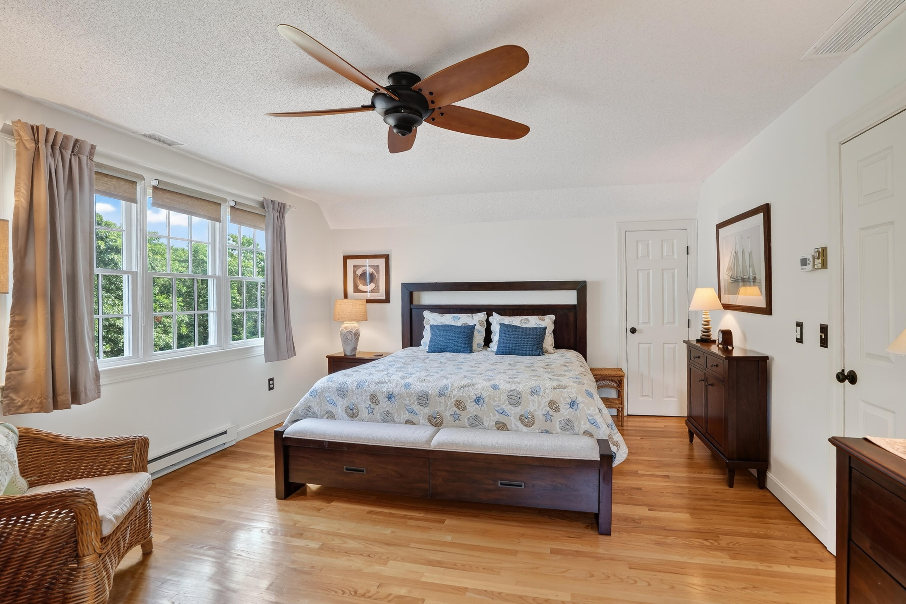 16 Old Dunham's Corner Way Edgartown MA 02539