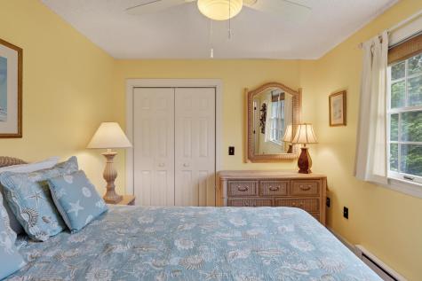 16 Old Dunham's Corner Way Edgartown MA 02539
