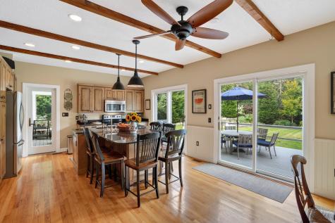 16 Old Dunham's Corner Way Edgartown MA 02539